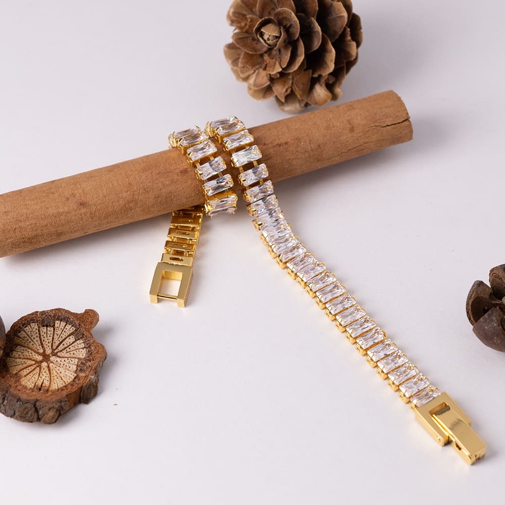 Elegant Zirconia Bracelet