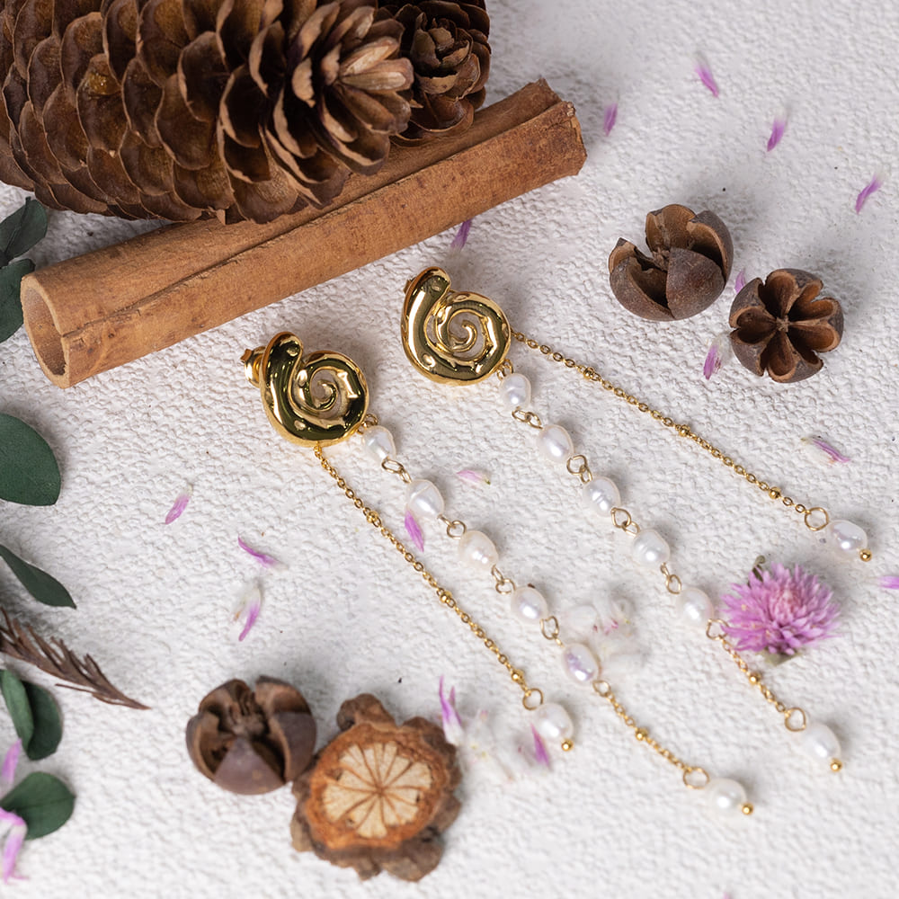 Freshwater Pearl Tassel Spiral Conch Stud Earrings