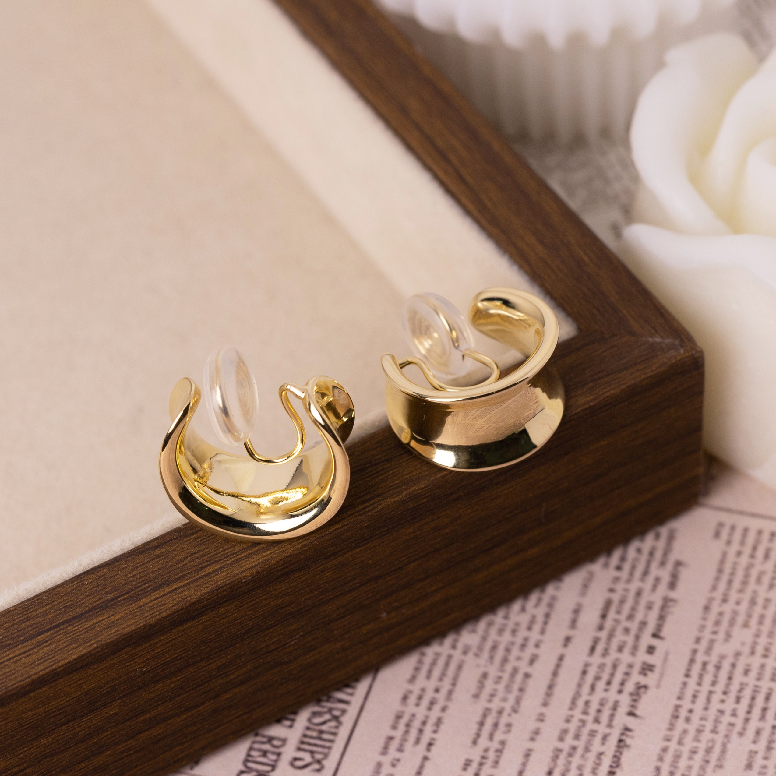 No-Piercing Chunky Half Hoop Clip-On Earrings