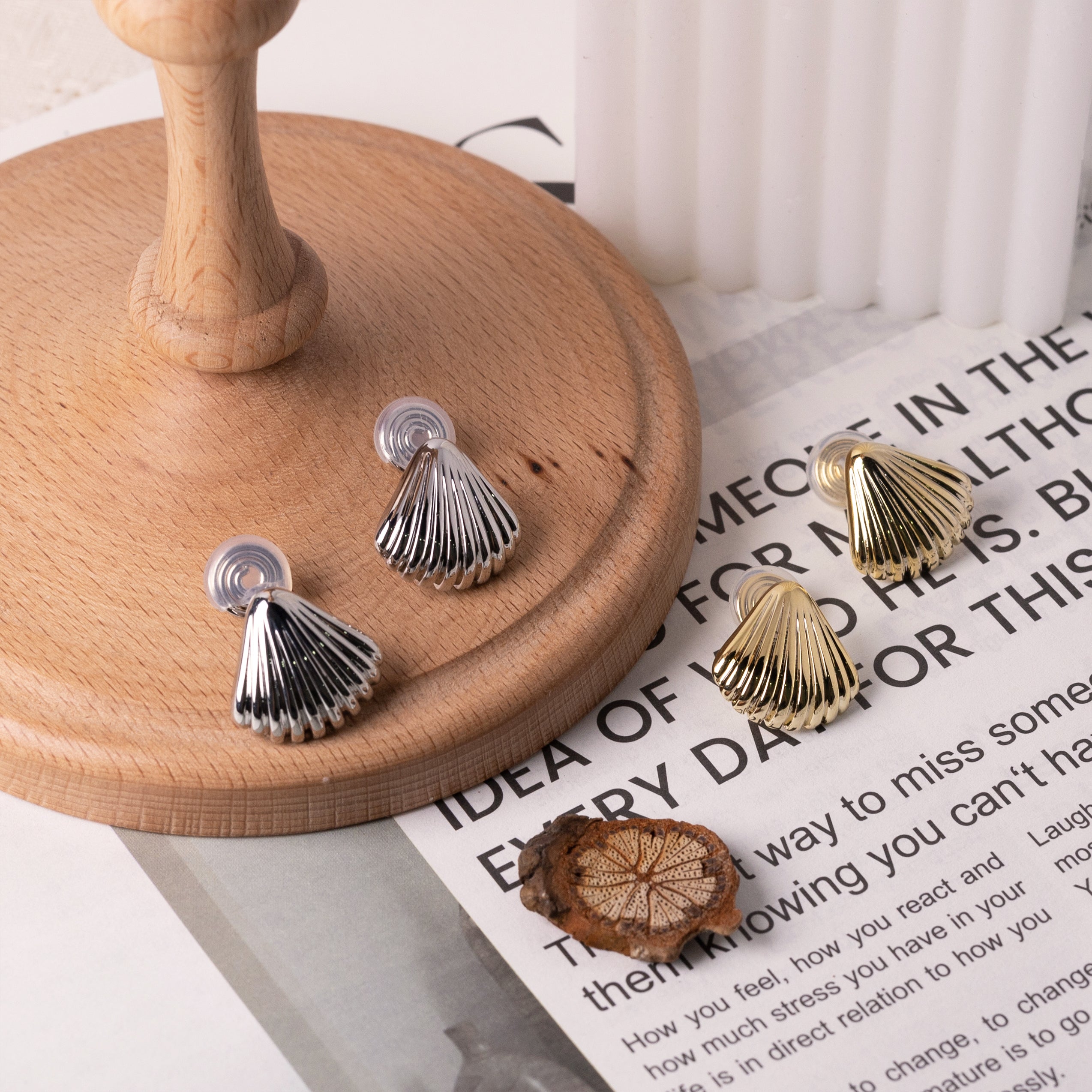 no-piercing-clip-on-earrings-radiant-shell-gold-front