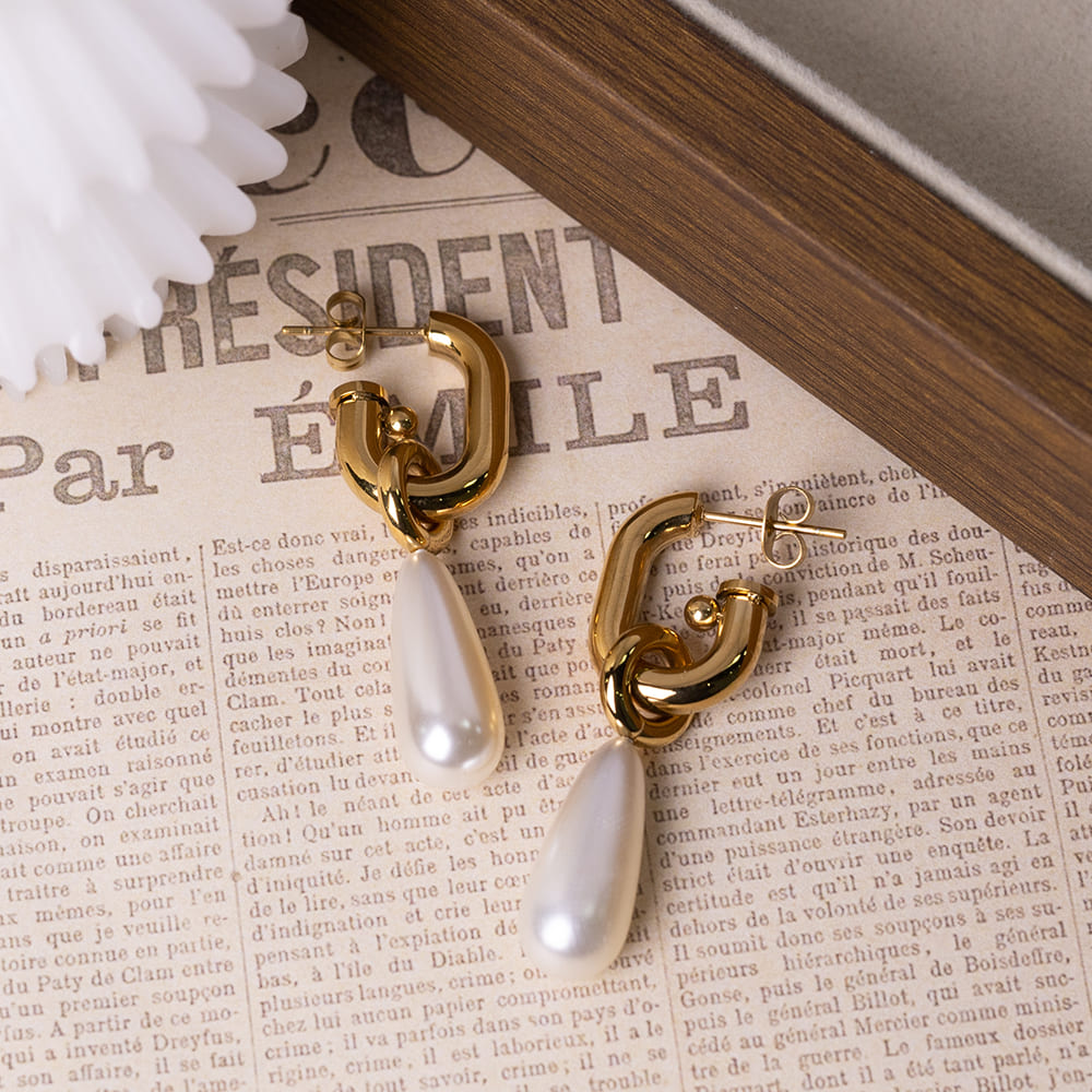 Water Drop Pearl Dangle Earrings