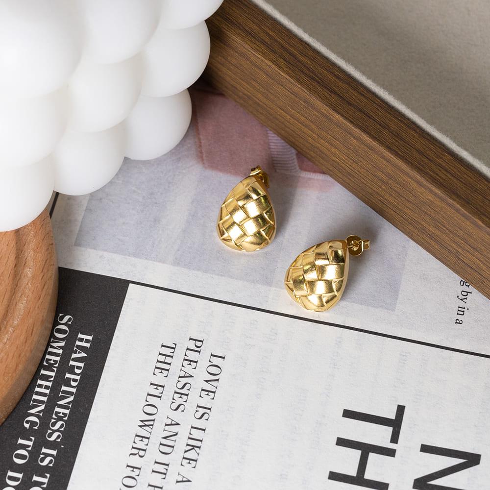 Waterdrop Shaped Woven Texture Earrings